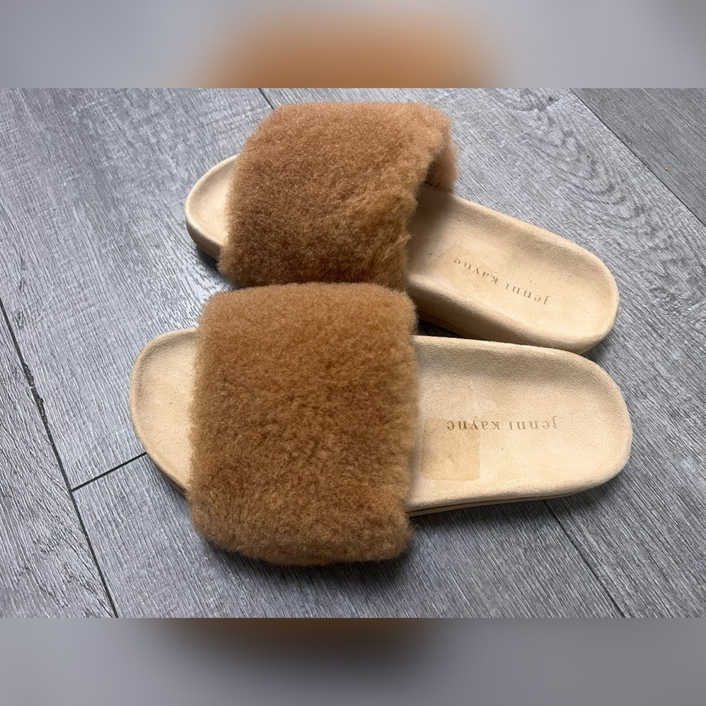 Jenni Kayne Shearling Slide Sandals Natural Size 6 $325 LIKE NEW - Picture 3 of 8